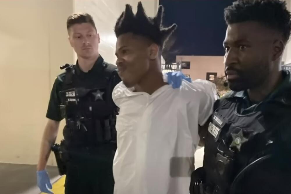 Privođenje osumnjičenog, Foto: Screenshot/Youtube