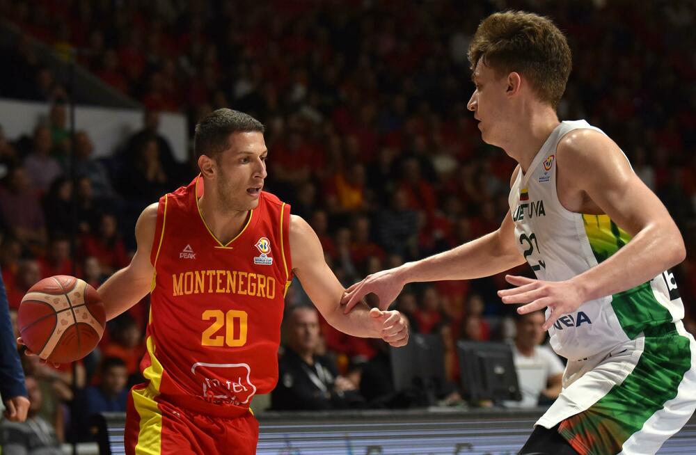 Njegov dolazak potpuno mijenja fizionomiju ekipe: Nikola Ivanović se juče priključio reprezentaciji