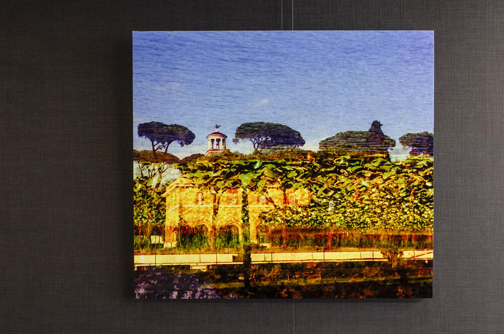 Sa izložbe “Analogue troublebath” 