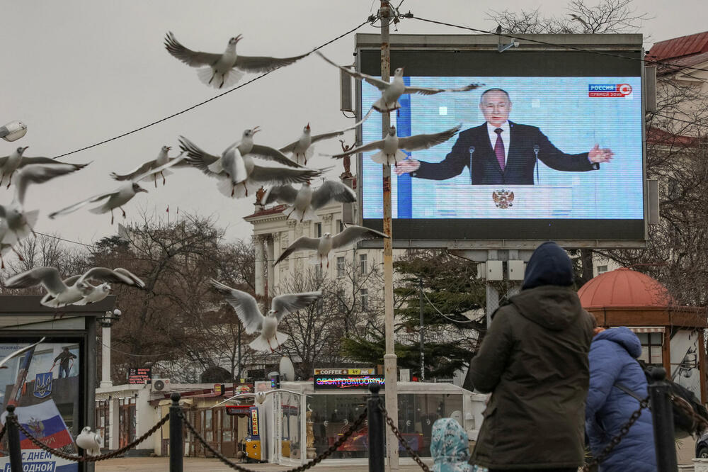 Predsjednik Rusije Putin na video bimu u Sevastopolju (Krim), Foto: Reuters
