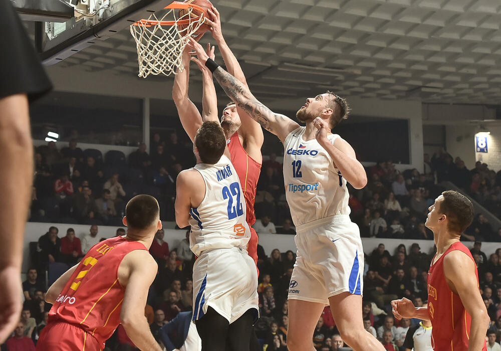 <p>"Crveni" opravdali ulogu favorita i drugi put u istoriji igraće na Mundobasketu</p>