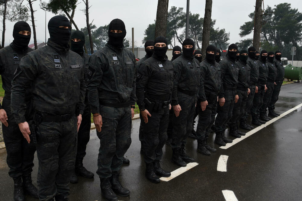 Trpi i Sektor za posebne namjene: protivteroristička jedinica policije (ilustracija), Foto: BORIS PEJOVIC
