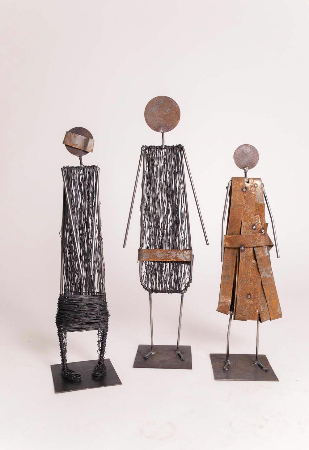 <p>Vajarka iz Beograda Katarina Pavlović predstavlja se crnogorskoj publici izložbom “Sasvim lično”, o kojoj detaljnije govori za “Vijesti”</p>