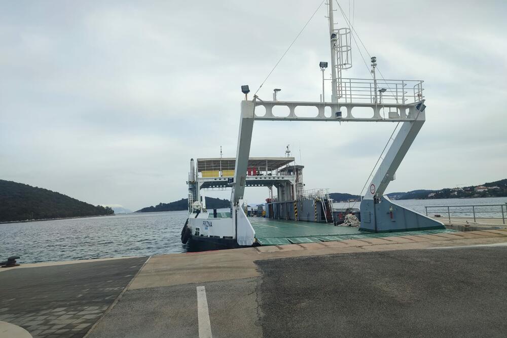 "Prizna" u luci grada Korčule na istoimenom ostrvu, Foto: Mirko Krivokapić