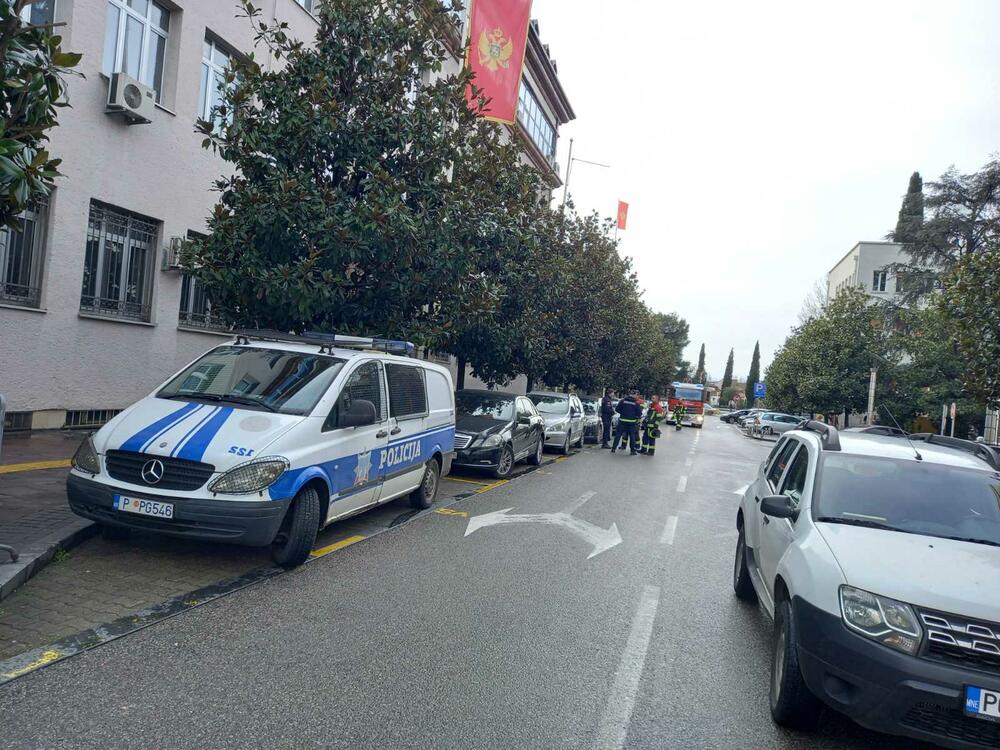 <p>Ročišta su odložena</p>