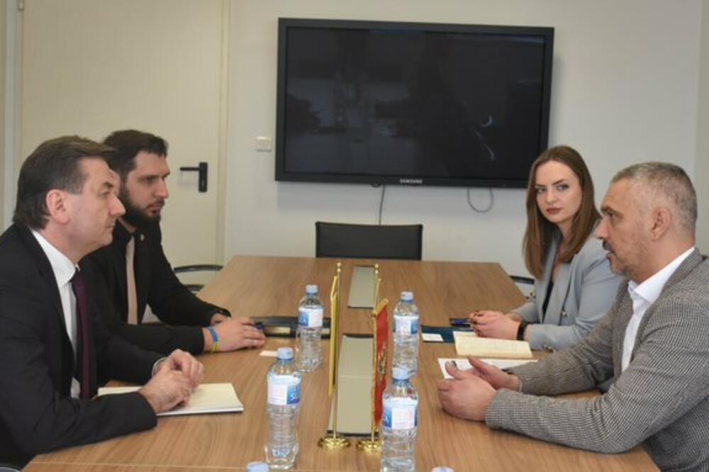 Foto: Twitter/PolicijaCG