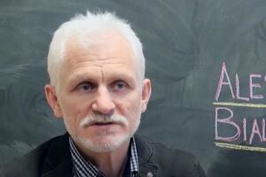 Belarus: Nobel Peace Prize winner sentenced to 10 years...