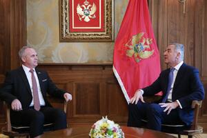 Đukanović: Spremni smo da podržimo S.Makedoniju za pregovarački...