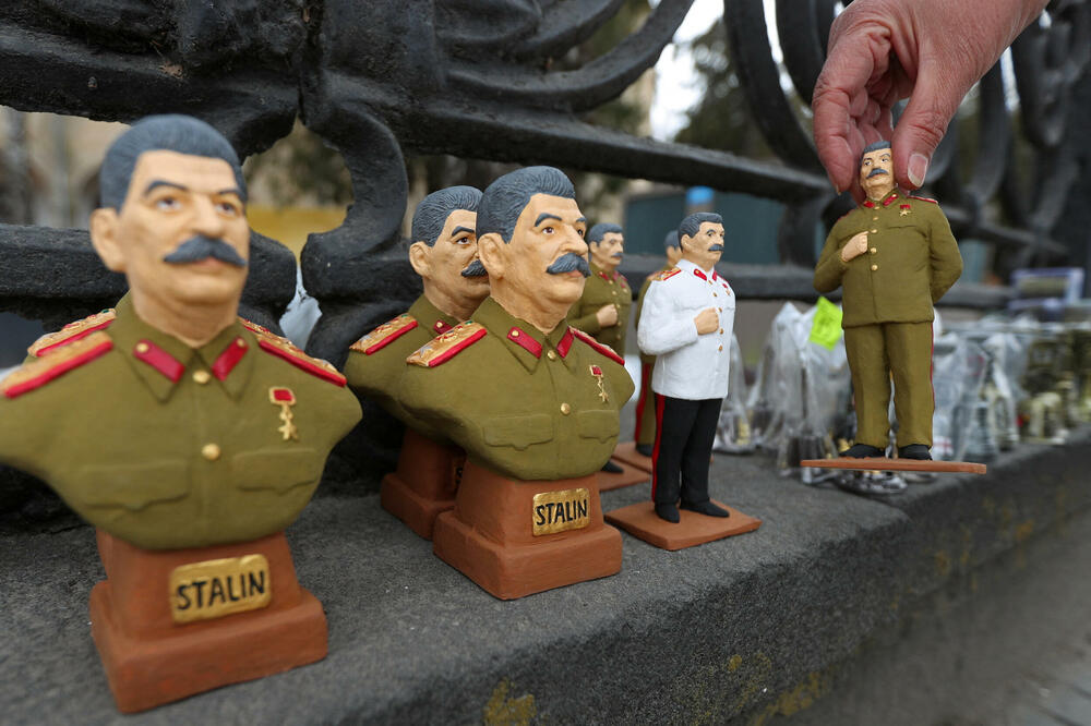 Suveniri na prodaji u Staljinovom muzeju u Goriju u Gruziji -, Foto: Rojters