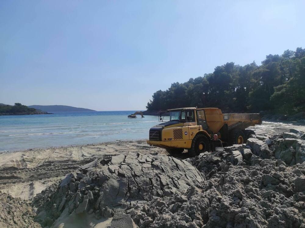 Bageri u uvali Pržno (arhivski snimak) 