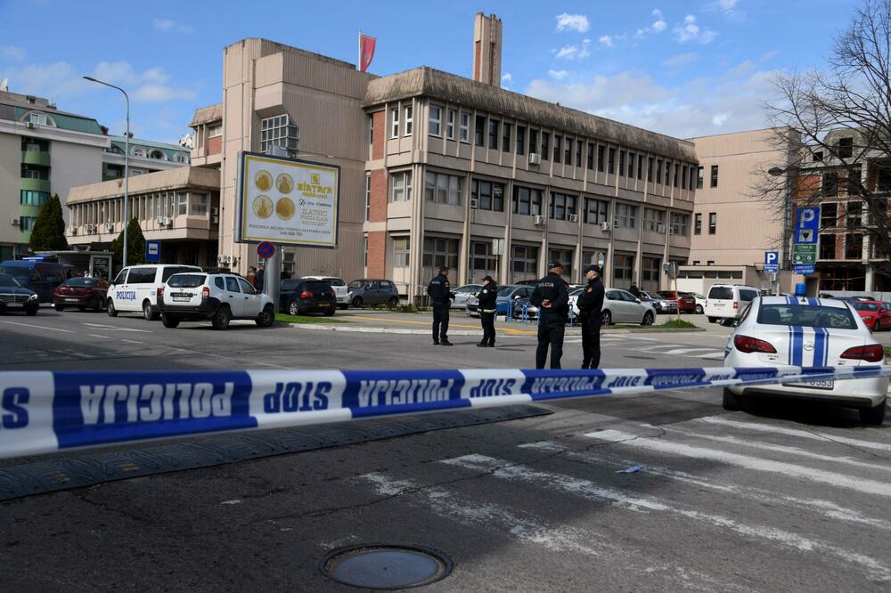 Uviđaj na mjestu zločina, Foto: Boris Pejović