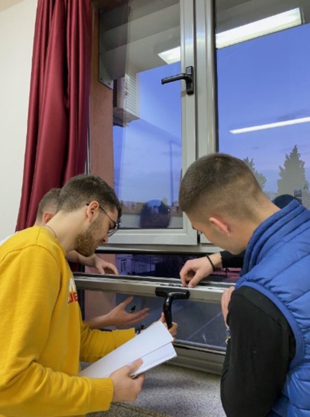 Učenici srednje škole 'Mirko Vešović'