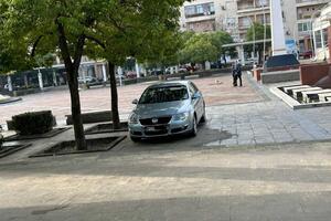 Problem sa parking prostorom u centru Podgorice "riješio"...