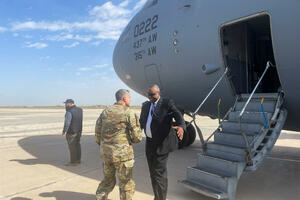 The US Secretary of Defense makes a surprise visit to Iraq