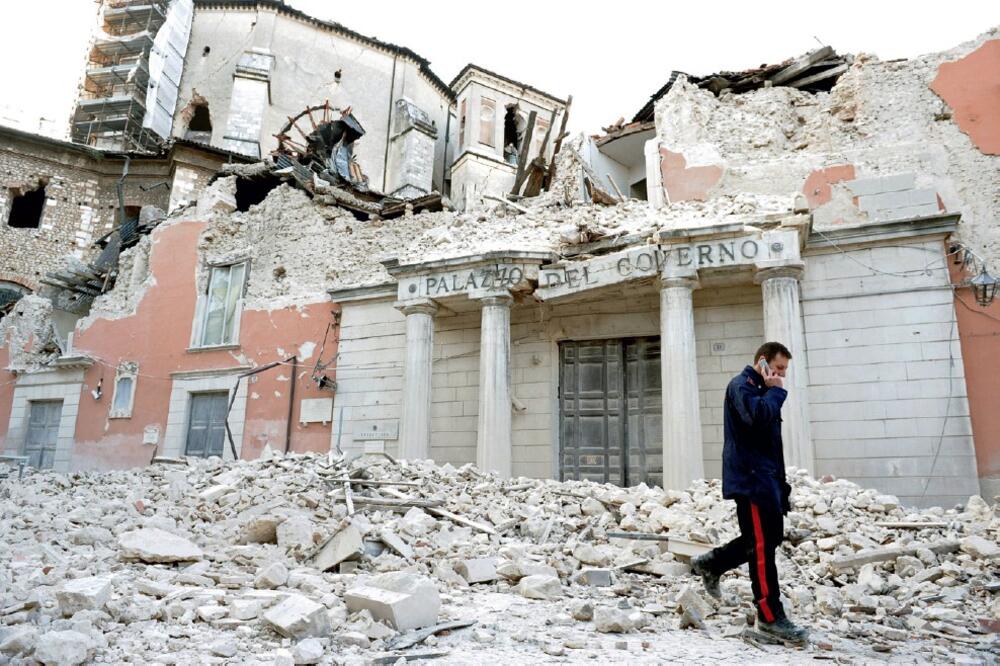 Akvila nakon zemljotresa 2009., Foto: Reuters