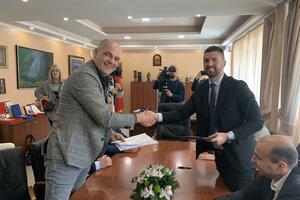Morsko ceded the Port of Budva to the management of the Municipality:...