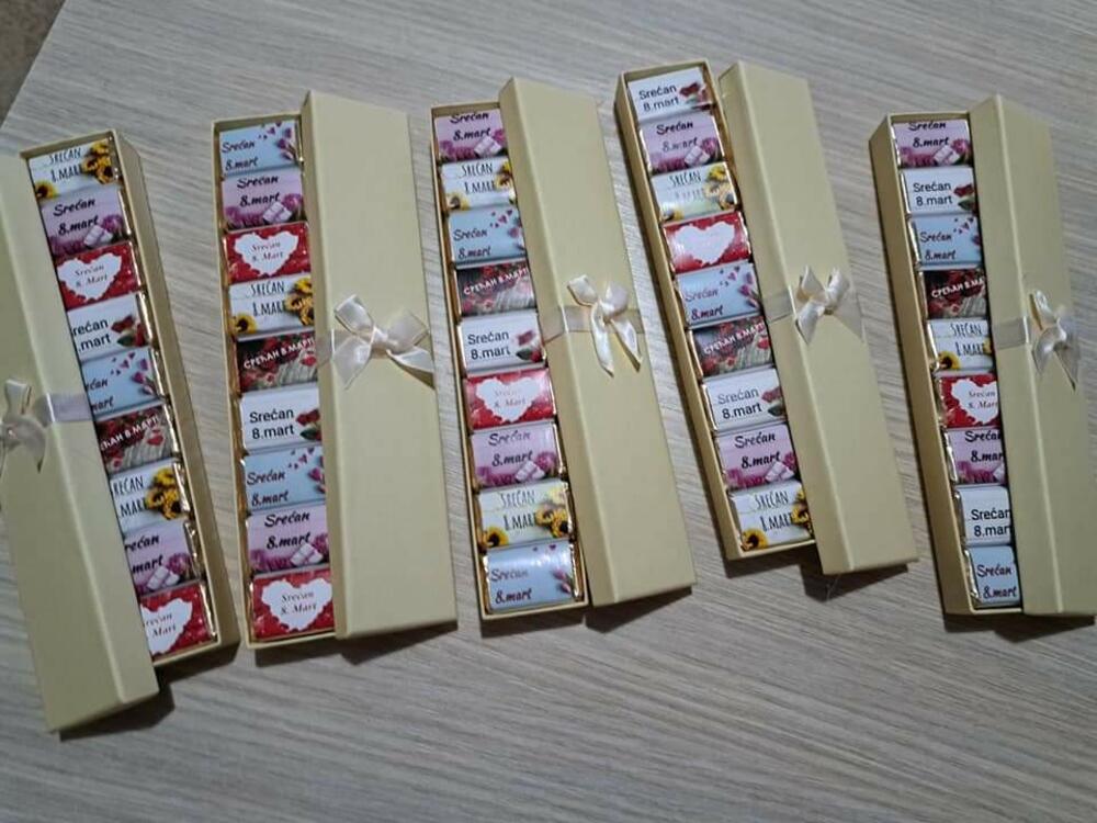 <p>"Imali smo sjajan doček, divne riječi i ogromnu zahvalnost od strane baka i deka iz Doma, koji su kazali da smo im napunili srca i uljepšali dan", kazala je vaspitačica Nataša Karadžić</p>