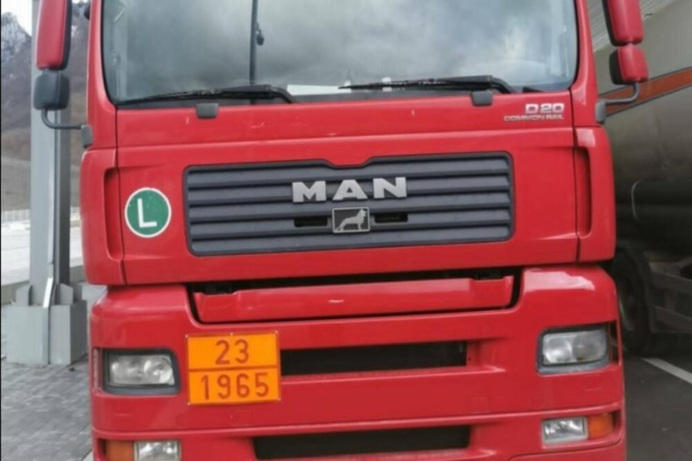 Kamion u kojem je navodno pronađena droga, Foto: Vijesti