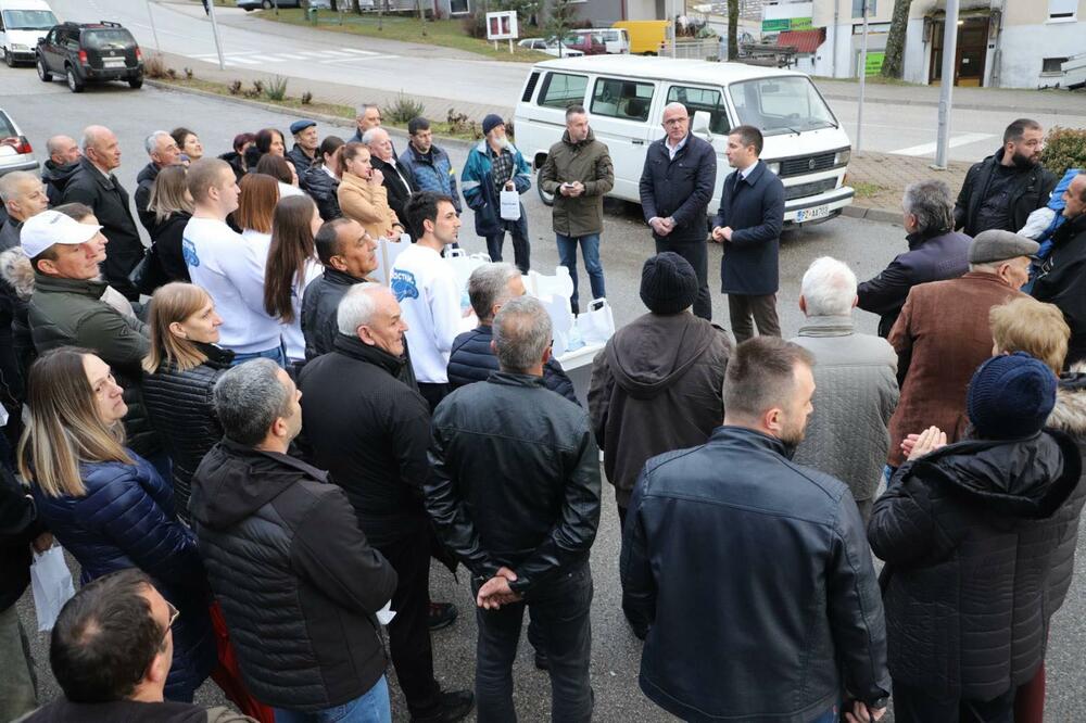 Aleksa Bečić, Plužine