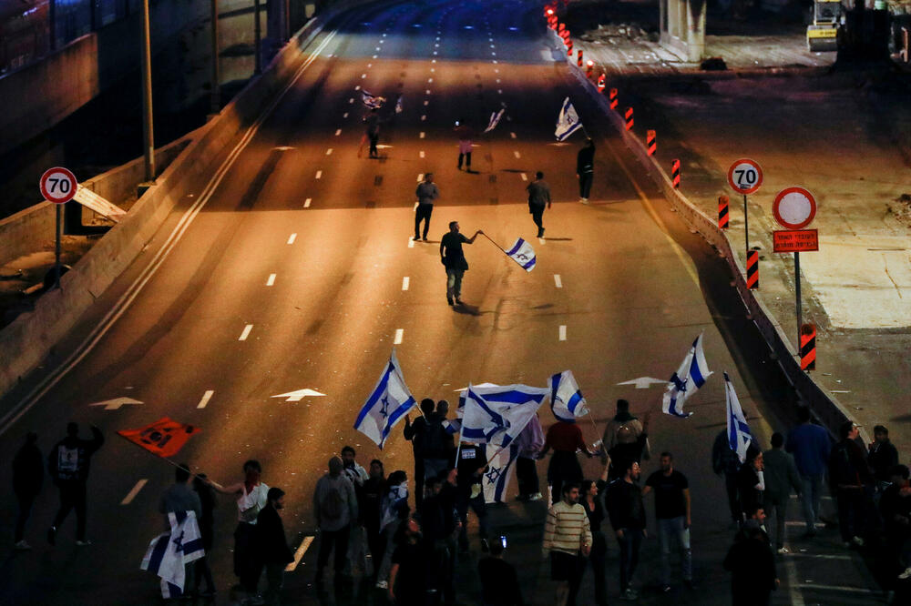 Sa protesta u Izraelu: demonstranti blokirali glavni put ka Tel Avivu, Foto: Reuters