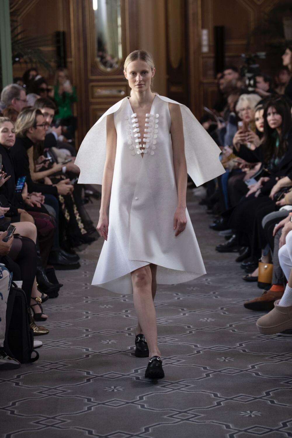 Model iz kolekcije 'Convergence'