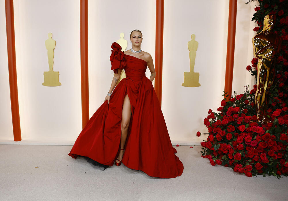 <p>Crveni tepih Oskara datira iz 1961. godine, kada je održana 33. dodjela Oskara u Santa Moniki. Večeras je promijenio boju</p>