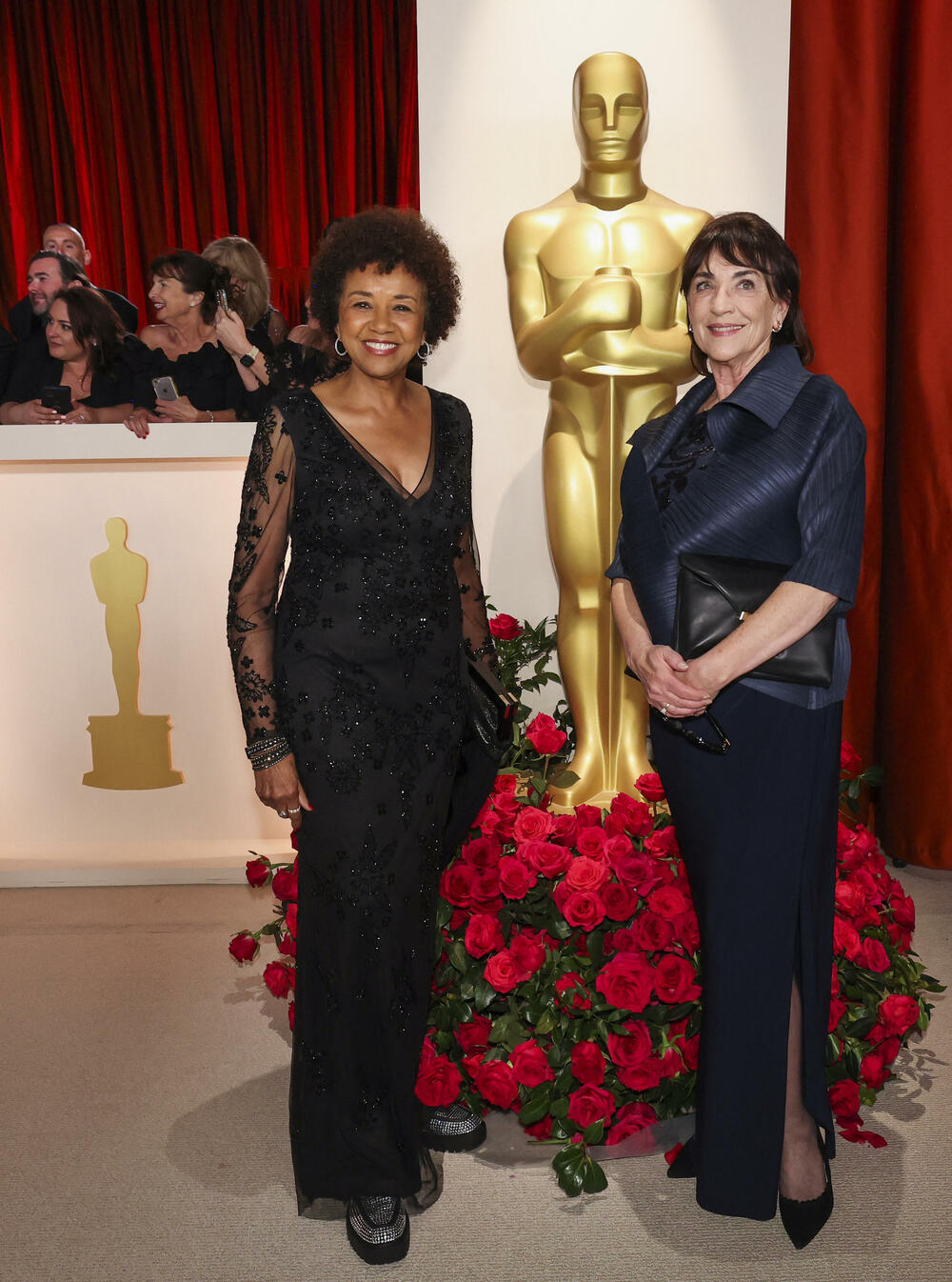 <p>Crveni tepih Oskara datira iz 1961. godine, kada je održana 33. dodjela Oskara u Santa Moniki. Večeras je promijenio boju</p>