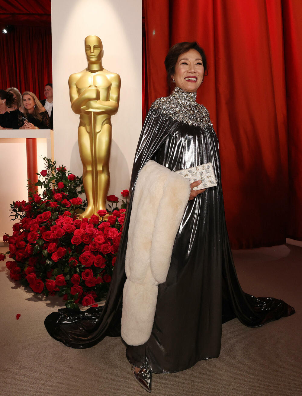 <p>Crveni tepih Oskara datira iz 1961. godine, kada je održana 33. dodjela Oskara u Santa Moniki. Večeras je promijenio boju</p>