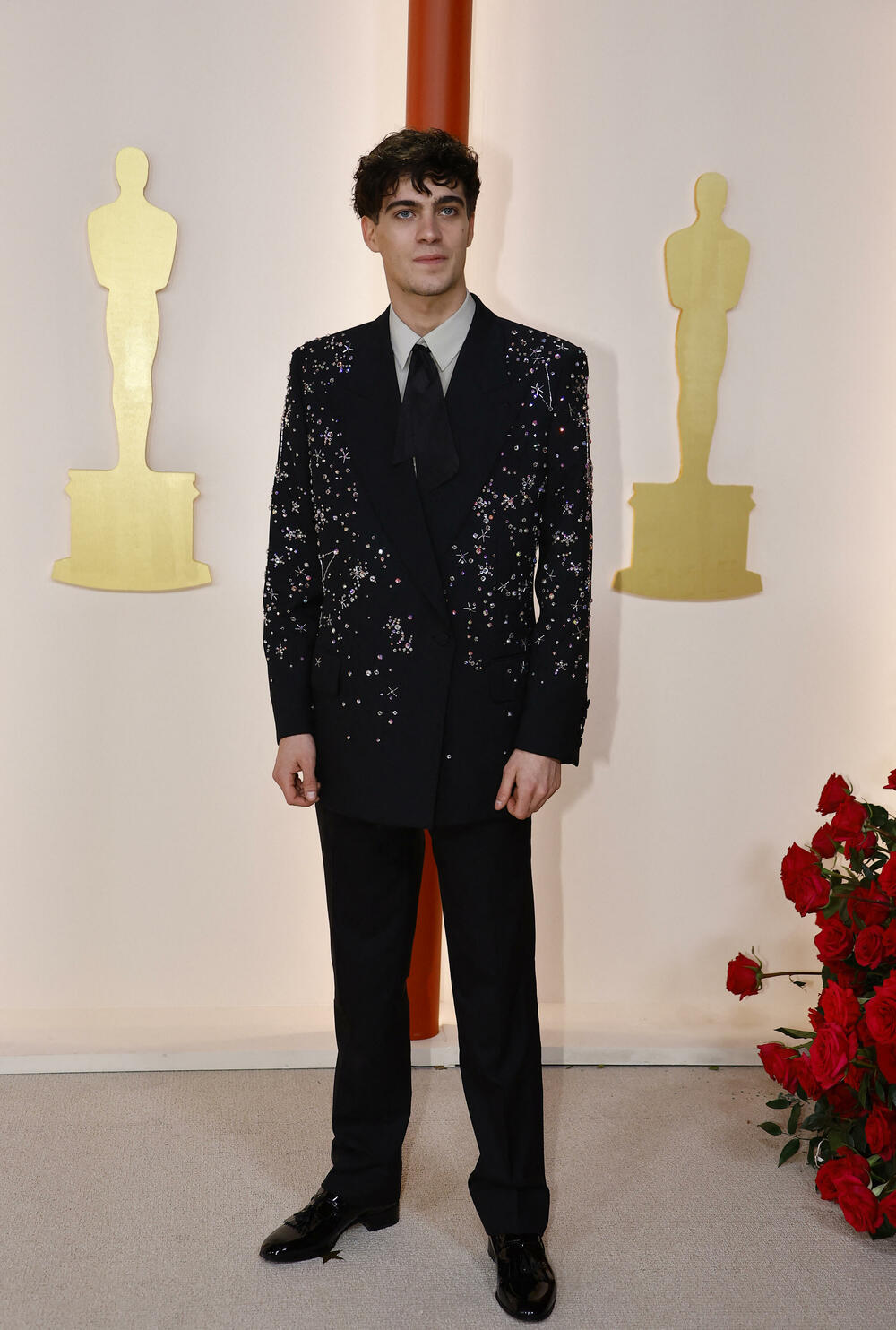 <p>Crveni tepih Oskara datira iz 1961. godine, kada je održana 33. dodjela Oskara u Santa Moniki. Večeras je promijenio boju</p>