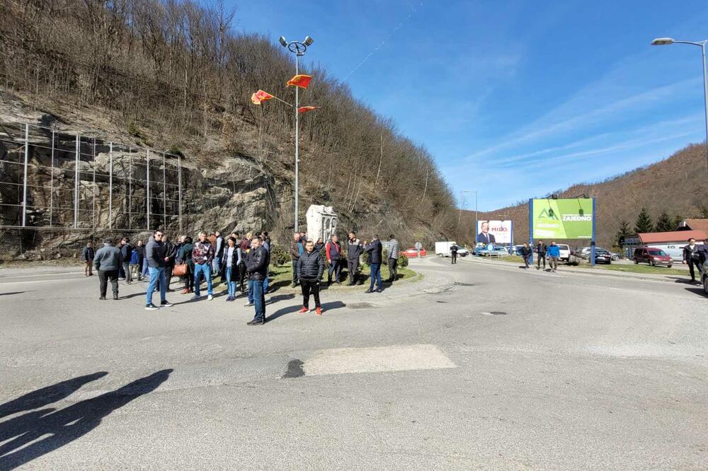 Sa jednog od protesta malinara, Foto: Jadranka Ćetković