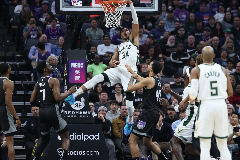 Antetokumpo pokazuje svoje atletske sposobnosti, Foto: Reuters
