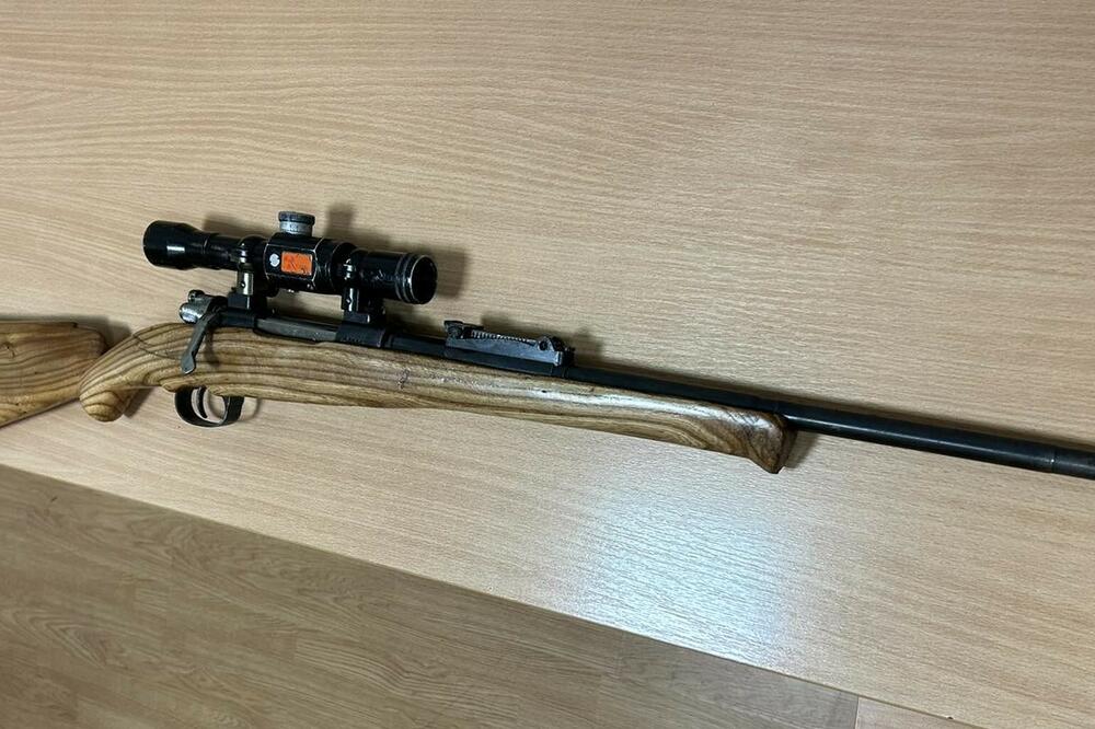 Zaplijenjeno oružje, Foto: Uprava policije