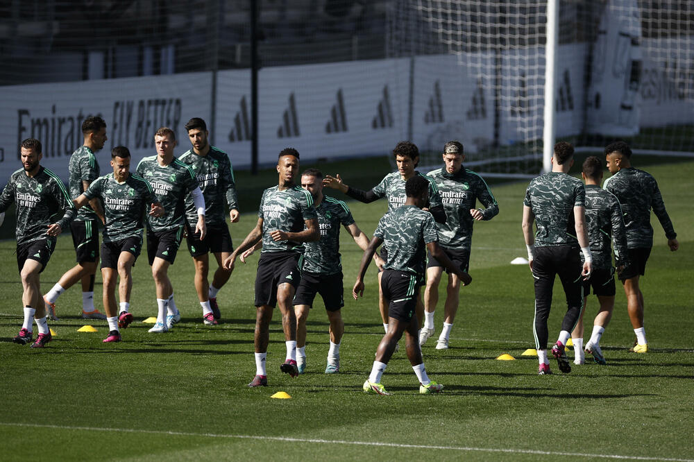Fudbaleri Reala na jučerašnjem treningu, Foto: Reuters