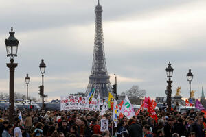 Francuski sindikat CFDT najavio nastavak protesta protiv reforme...