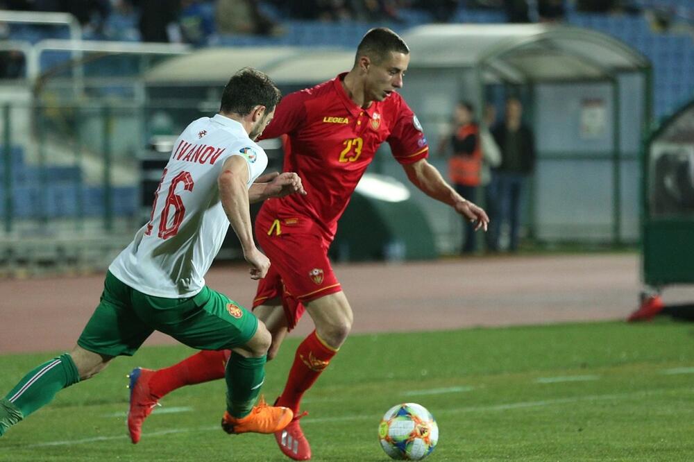 Adam Marušić na meču protiv Bugarske u Sofiji 2019. (1:1), Foto: FSCG