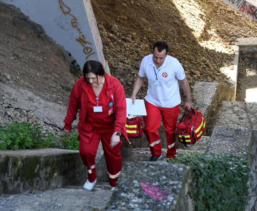 <p>Bebu su iz rijeke izvukli građani</p>