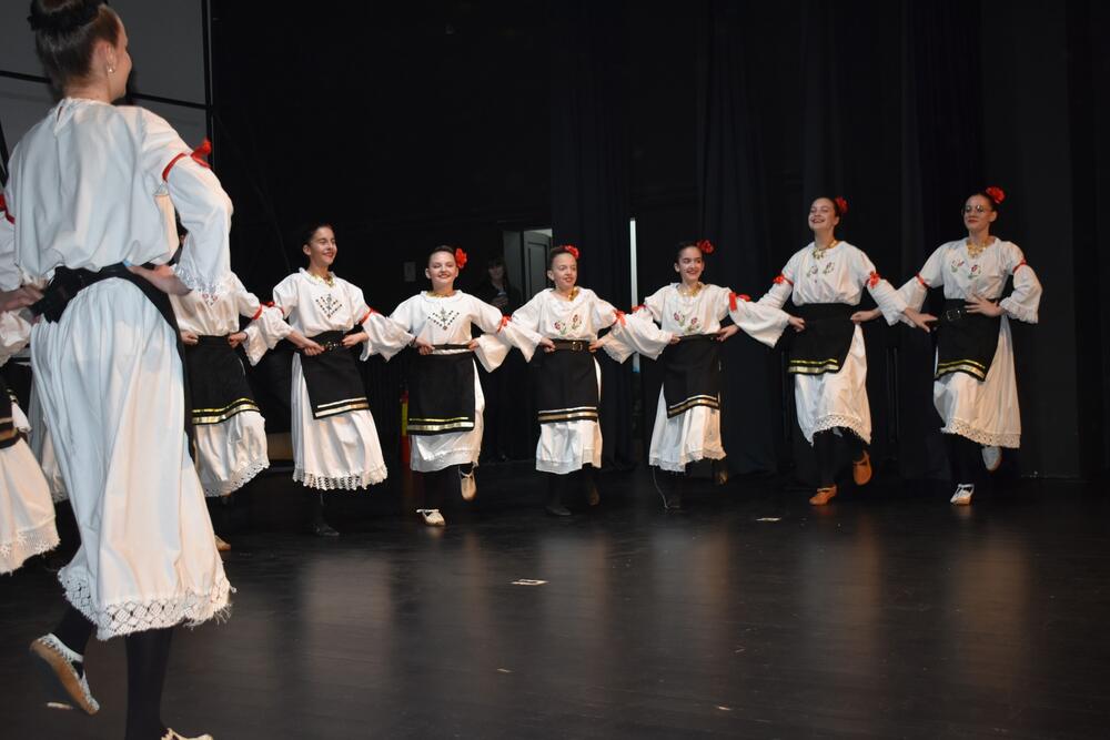 <p>U sklopu programa premijerno je prikazan film ‘Prikaz socijalnog modela rada Dnevnog centra Nikšić’, koji je predstavljen na međunarodnom naučnom skupu “Dani defektologa 2023”</p>