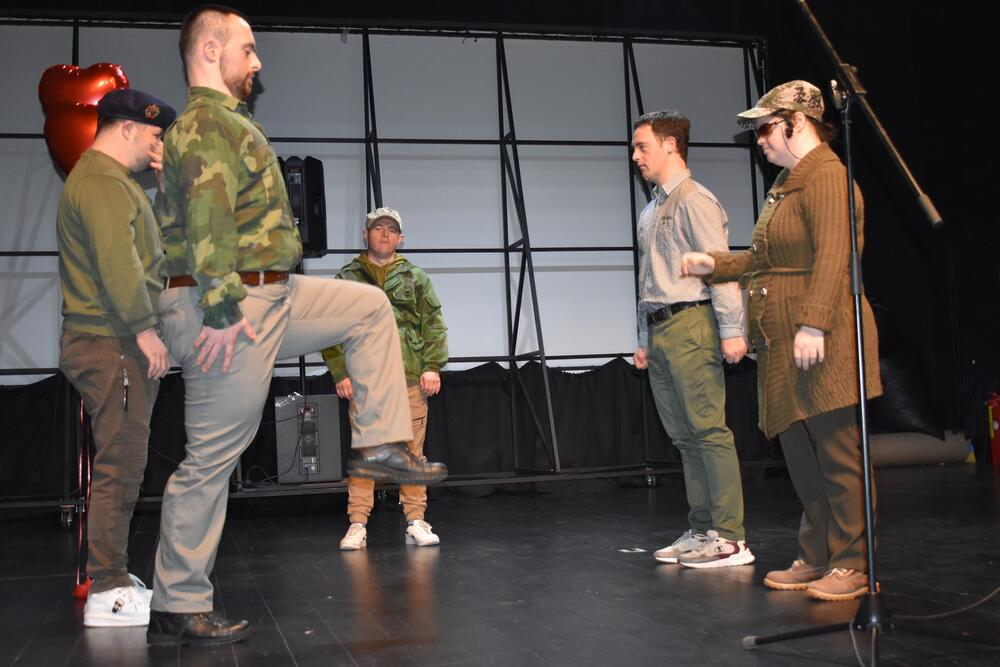 <p>U sklopu programa premijerno je prikazan film ‘Prikaz socijalnog modela rada Dnevnog centra Nikšić’, koji je predstavljen na međunarodnom naučnom skupu “Dani defektologa 2023”</p>