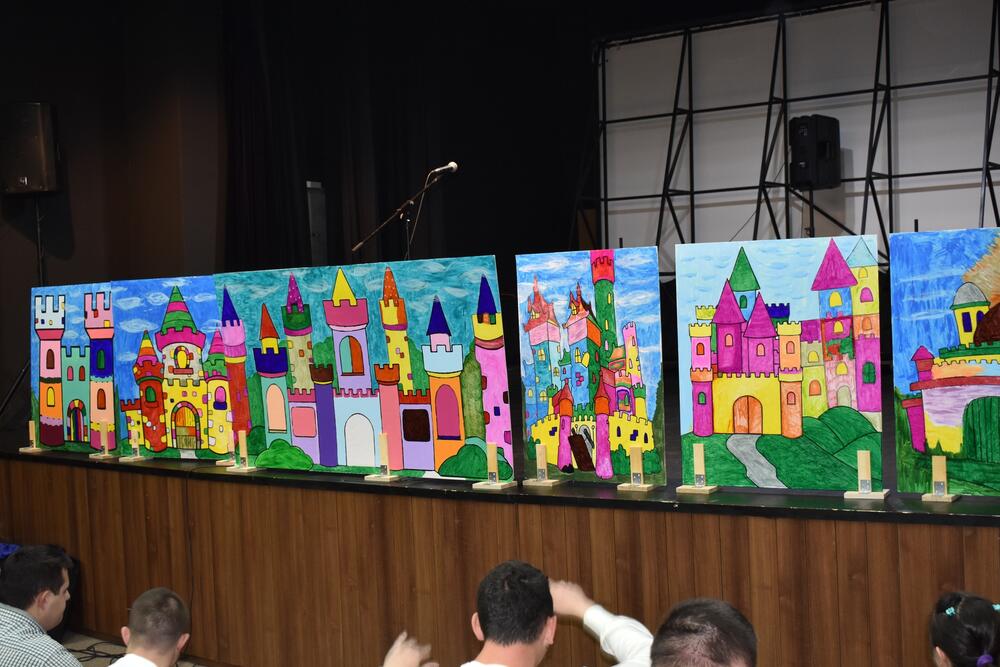 <p>U sklopu programa premijerno je prikazan film ‘Prikaz socijalnog modela rada Dnevnog centra Nikšić’, koji je predstavljen na međunarodnom naučnom skupu “Dani defektologa 2023”</p>