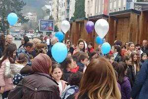 "Djeca ljubavi" proslavila svoj dan na gradskom trgu u Bijelom...