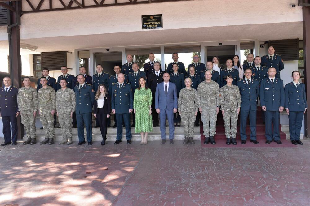 Sa svečanosti pripremljenoj za nove oficire i oficirke, Foto: Ministarstvo odbrane