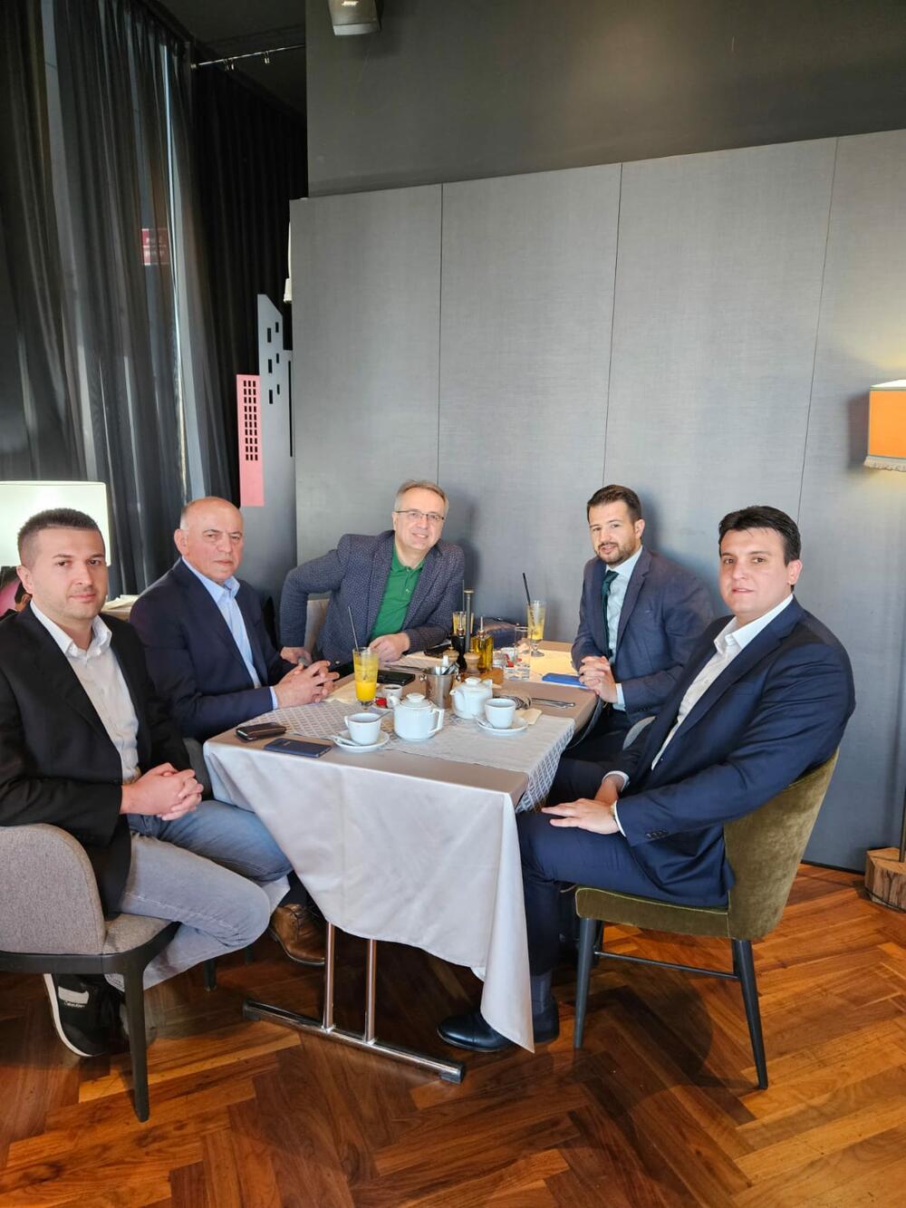 Sa sastanka sa predstavnicima Ujedinjene Crne Gore