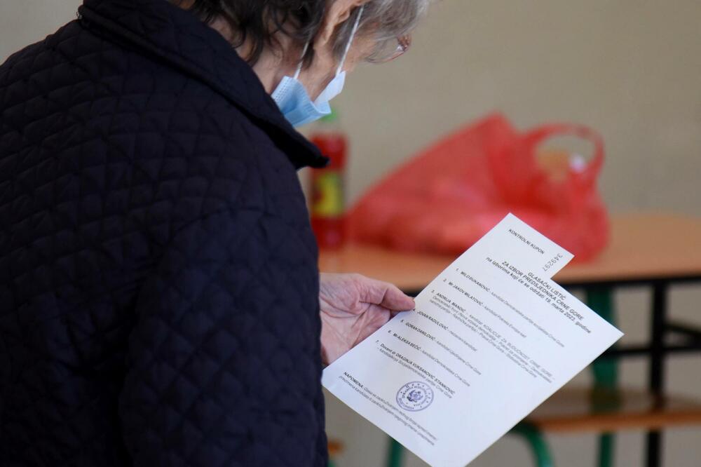 Sa glasanja u Podgorici 19. marta, Foto: Boris Pejović