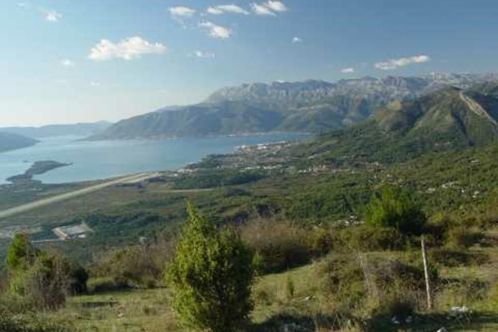 Zemljište firme Montepranz, Foto: Dopisnik