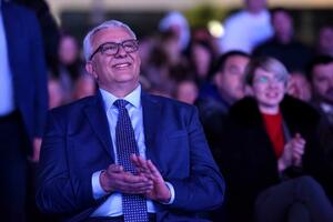 Mandićeva šarena laža: Šef parlamenta nije, iako tvrdi, jedan od...