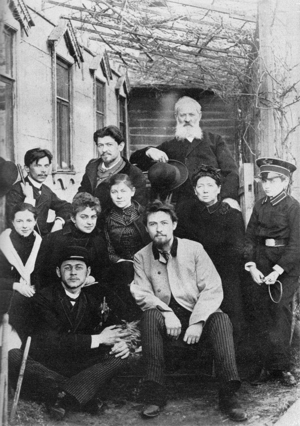 Porodica Čehov na okupu