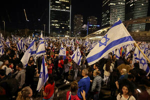 Masovni protesti širom Izraela poslije smjene ministra odbrane...
