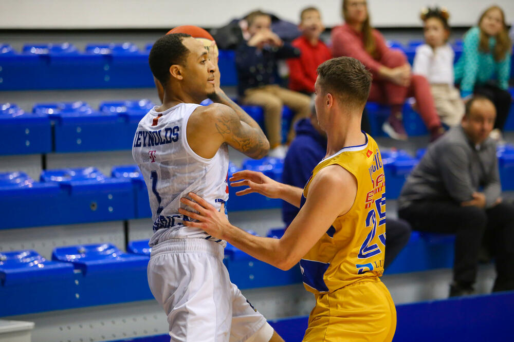 Kameron Rejnolds i Petar Vujačić na prvoj utakmici u Baru, Foto: KK Mornar/Media Pro