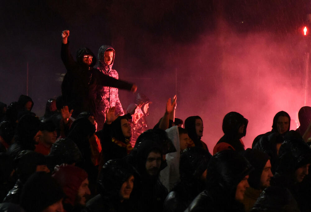 <p>Sve je spremno za veliki derbi</p>