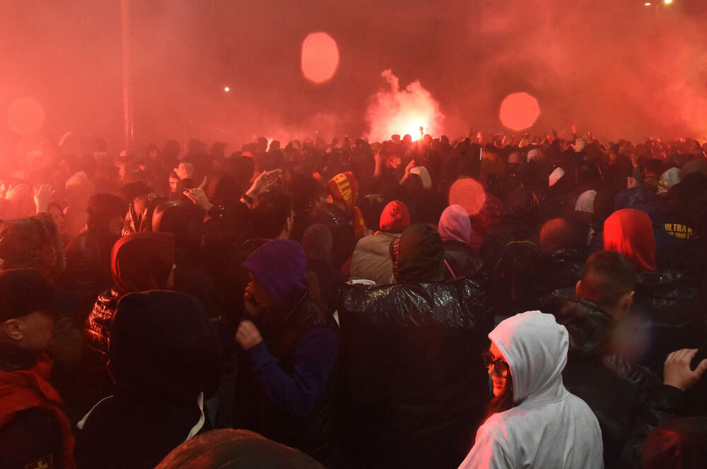 <p>Sve je spremno za veliki derbi</p>